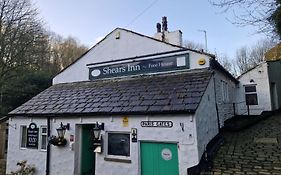 Shears Inn